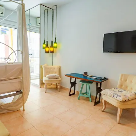 The Loft By Hello Homes * 锡切斯